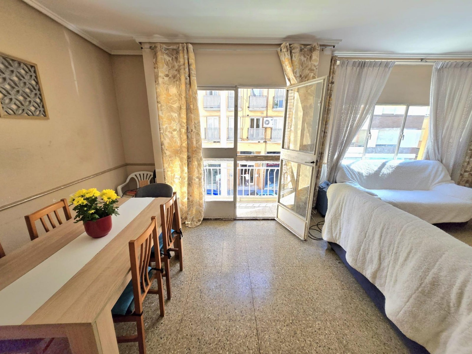 Apartment à Valencia, Espagne 4 chambres, 135 m2 No. 133429