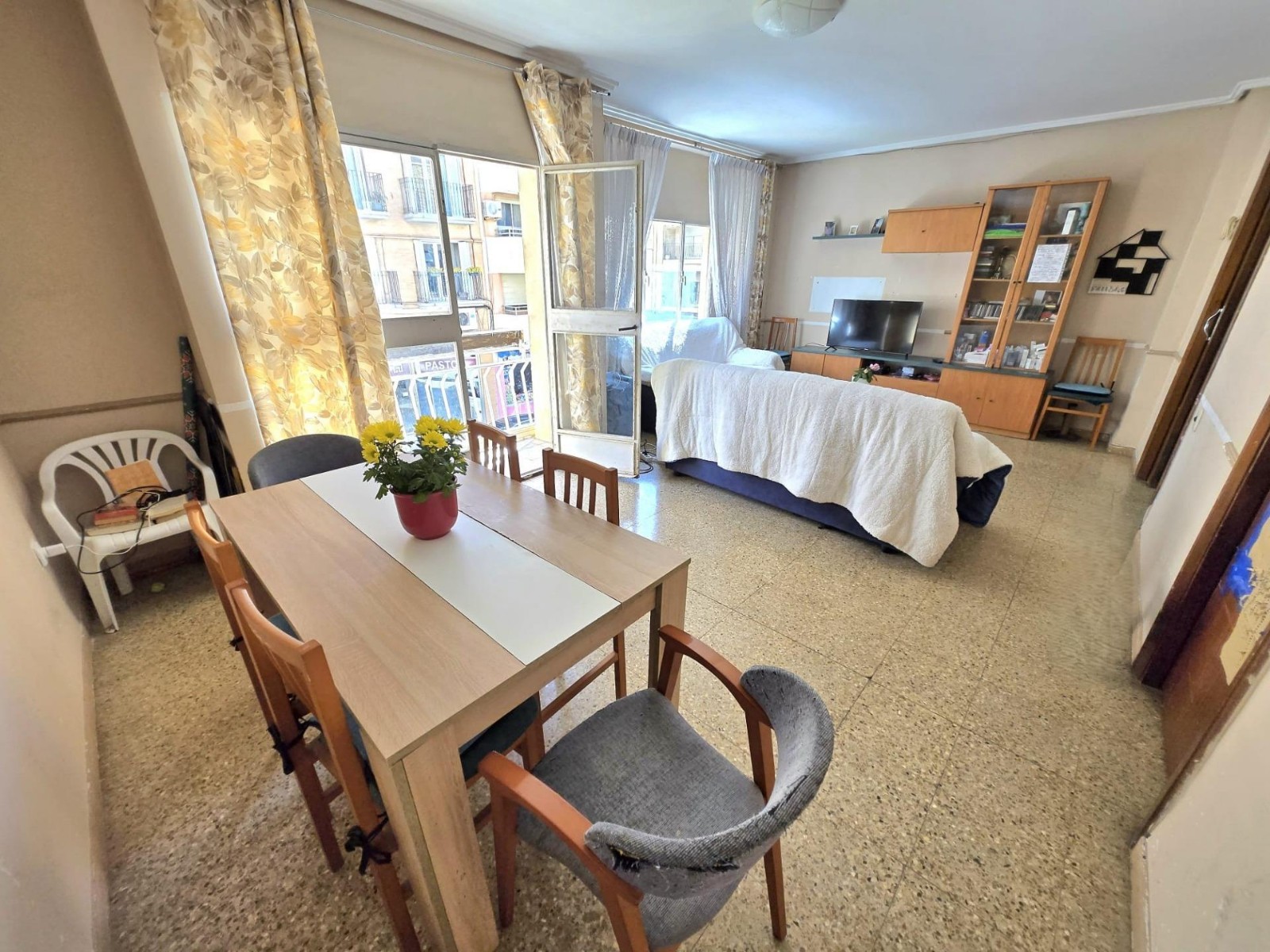 Apartment à Valencia, Espagne 4 chambres, 135 m2 No. 133429