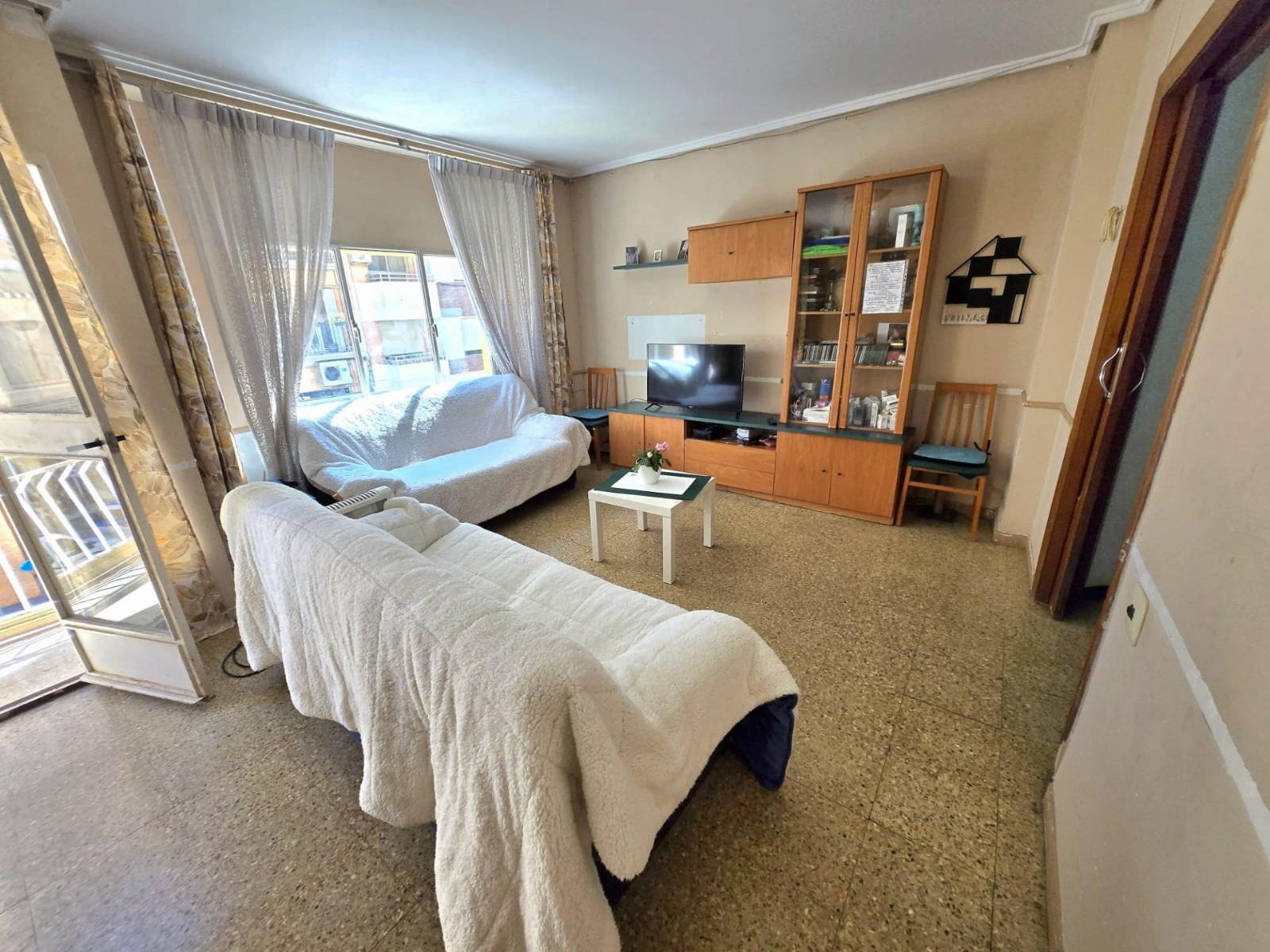 Apartment à Valencia, Espagne 4 chambres, 135 m2 No. 133429