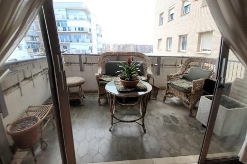 Apartamento en Valencia, València, España 5 dormitorios, 149 m2 No. 133427
