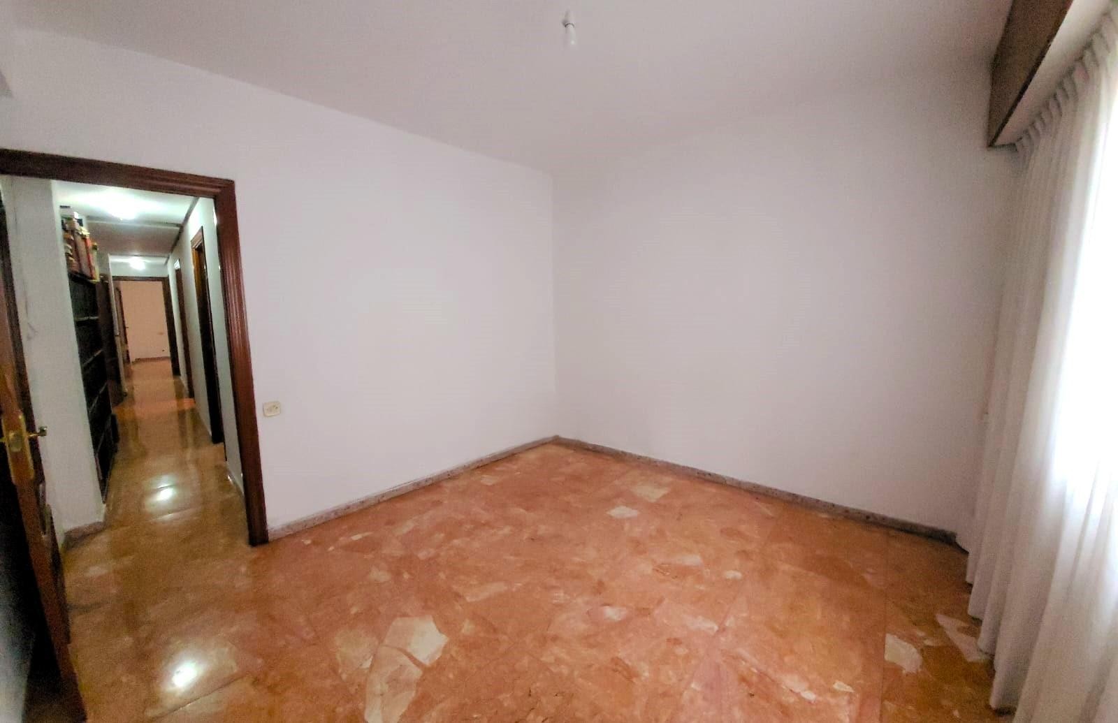Apartament w Valencia, Hiszpania 5 sypialni, 149 mkw. nr 133427