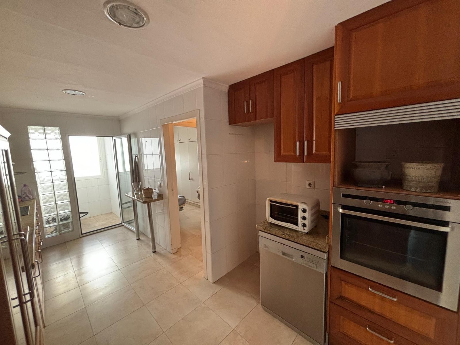 Apartament w Valencia, Hiszpania 5 sypialni, 149 mkw. nr 133427