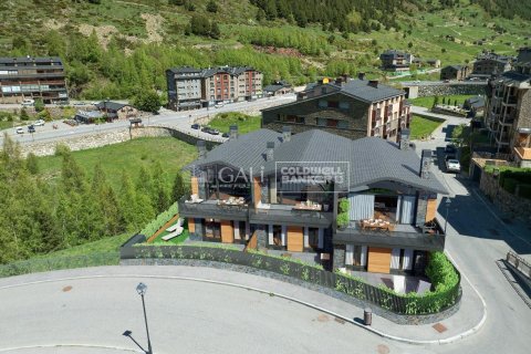 Talo Principado De Andorra (Ninguna Poblacion Tiene C.P.), Lleida, Espanja 3 makuuhuonetta, 289 m2 No. 158070