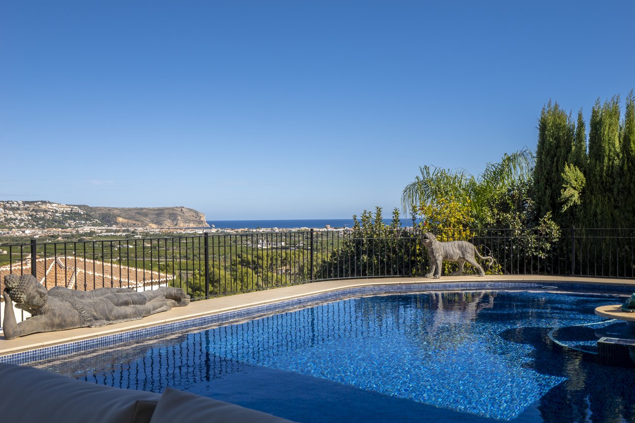 Villa a Javea, Alicante, Spagna 4 camere da letto, 332 mq. N° 179581