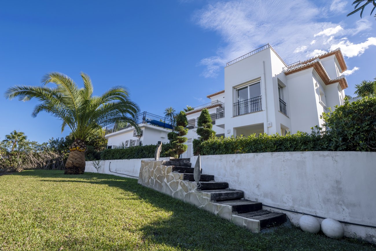 Villa a Javea, Alicante, Spagna 4 camere da letto, 332 mq. N° 179581