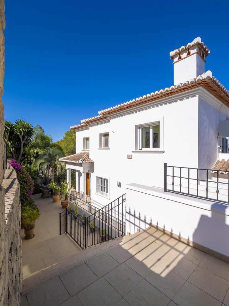 Villa a Javea, Alicante, Spagna 4 camere da letto, 332 mq. N° 179581
