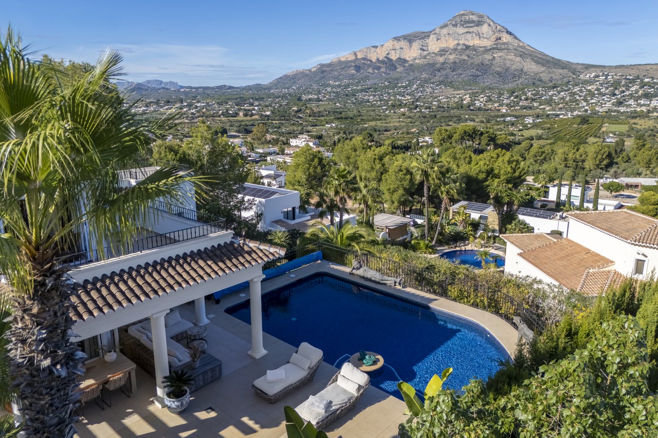 Villa a Javea, Alicante, Spagna 4 camere da letto, 332 mq. N° 179581