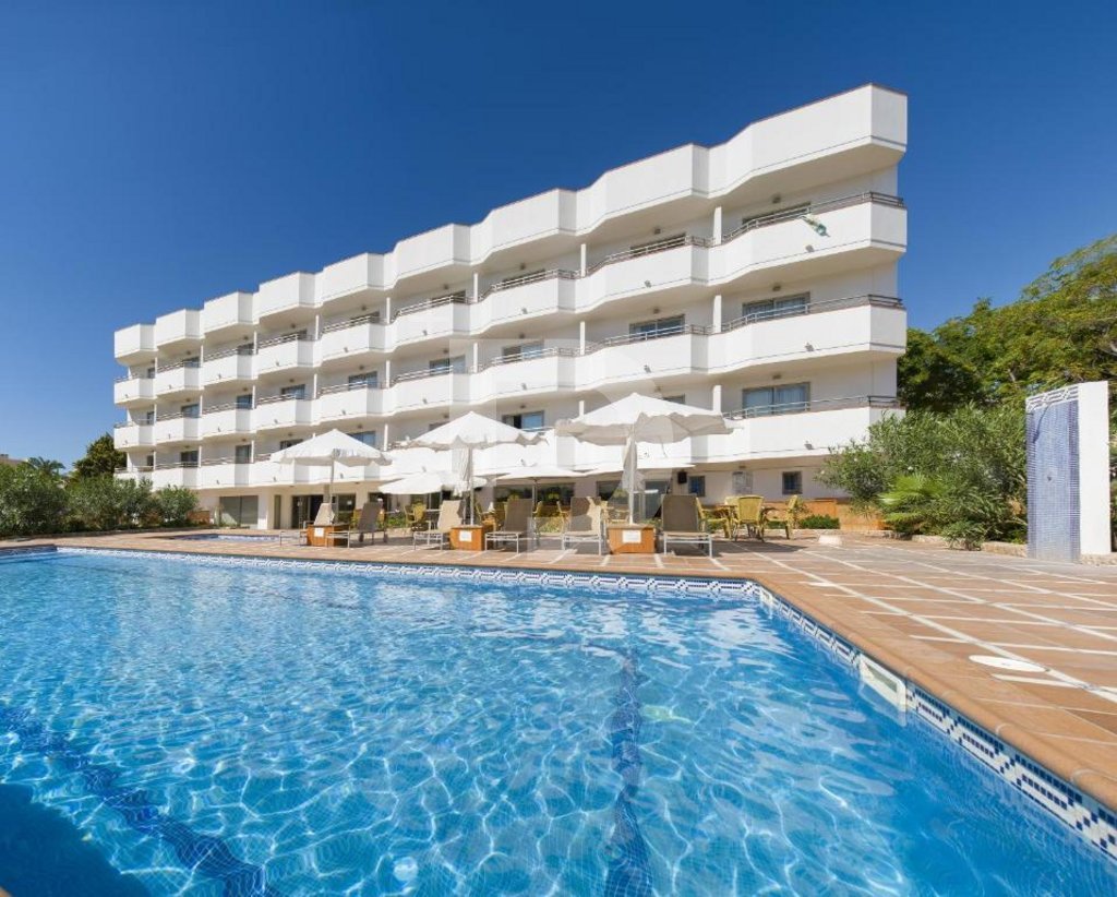 Hotel in Spain 100000 sq.m. No. 151939