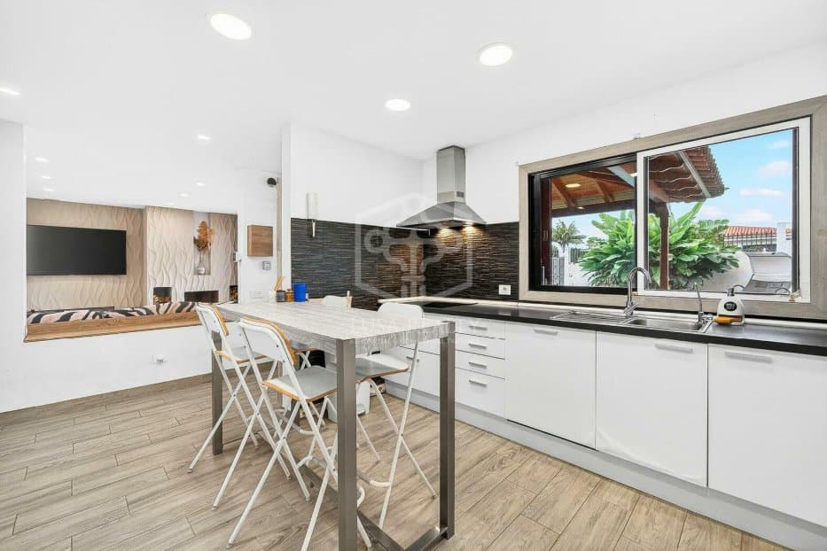 Huvila La Orotava, Tenerife, Espanja 3 makuuhuonetta, 253 m2 No. 167258