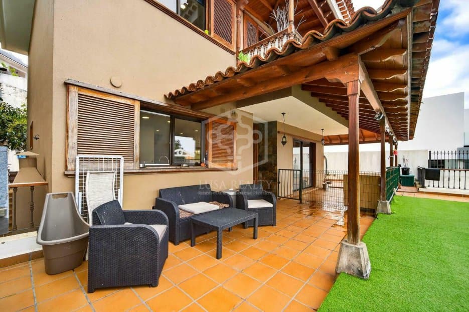 Huvila La Orotava, Tenerife, Espanja 3 makuuhuonetta, 253 m2 No. 167258