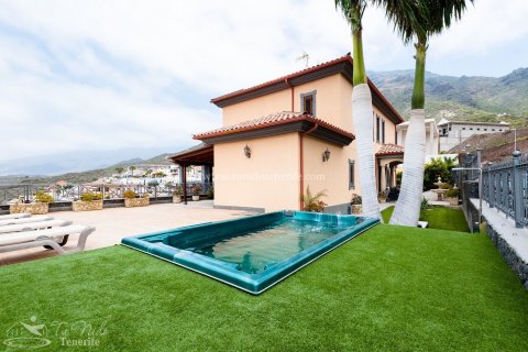 Villa in Torviscas, Tenerife, Spanien 4 Schlafzimmer, 1070 m2 Nr. 64414
