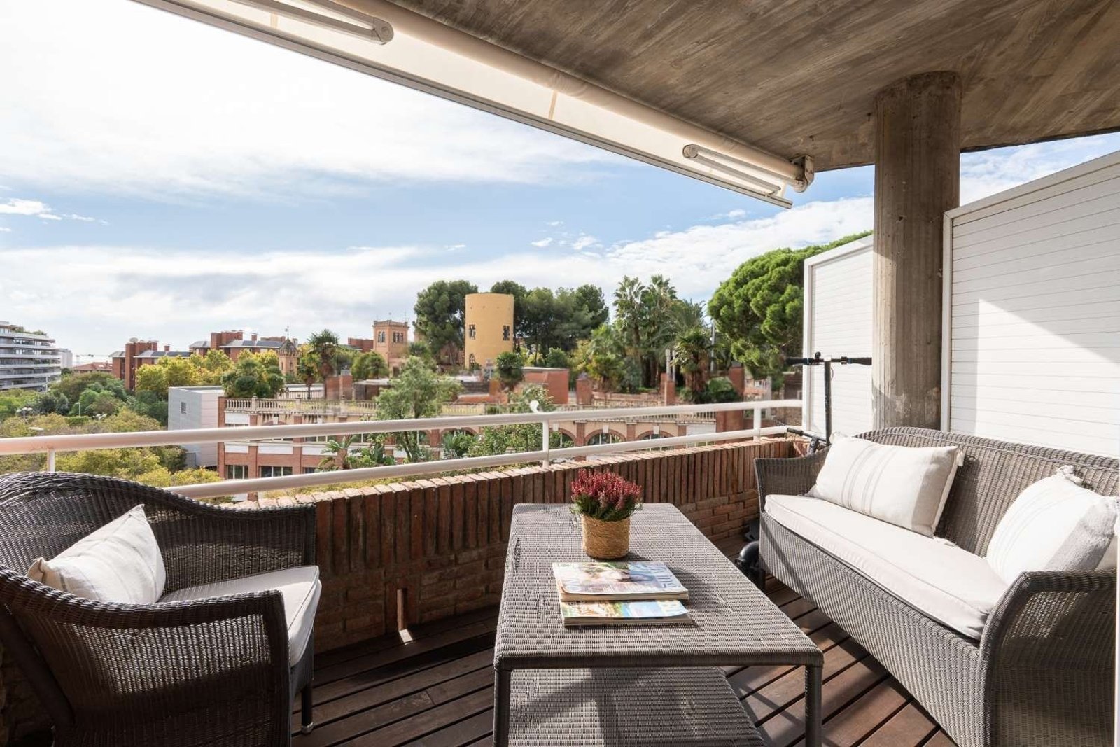 Dzīvoklis Barcelona, Spānijā 5 istabas, 260 m2 Nr. 154591