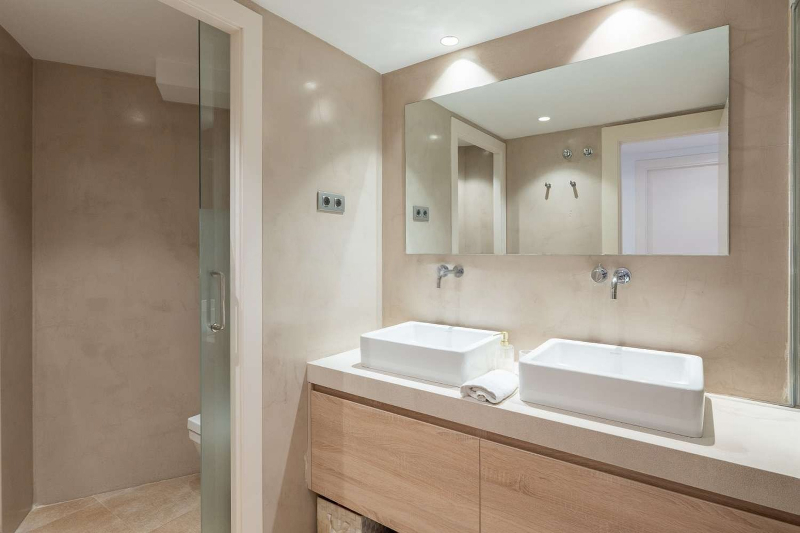 Dzīvoklis Barcelona, Spānijā 5 istabas, 260 m2 Nr. 154591