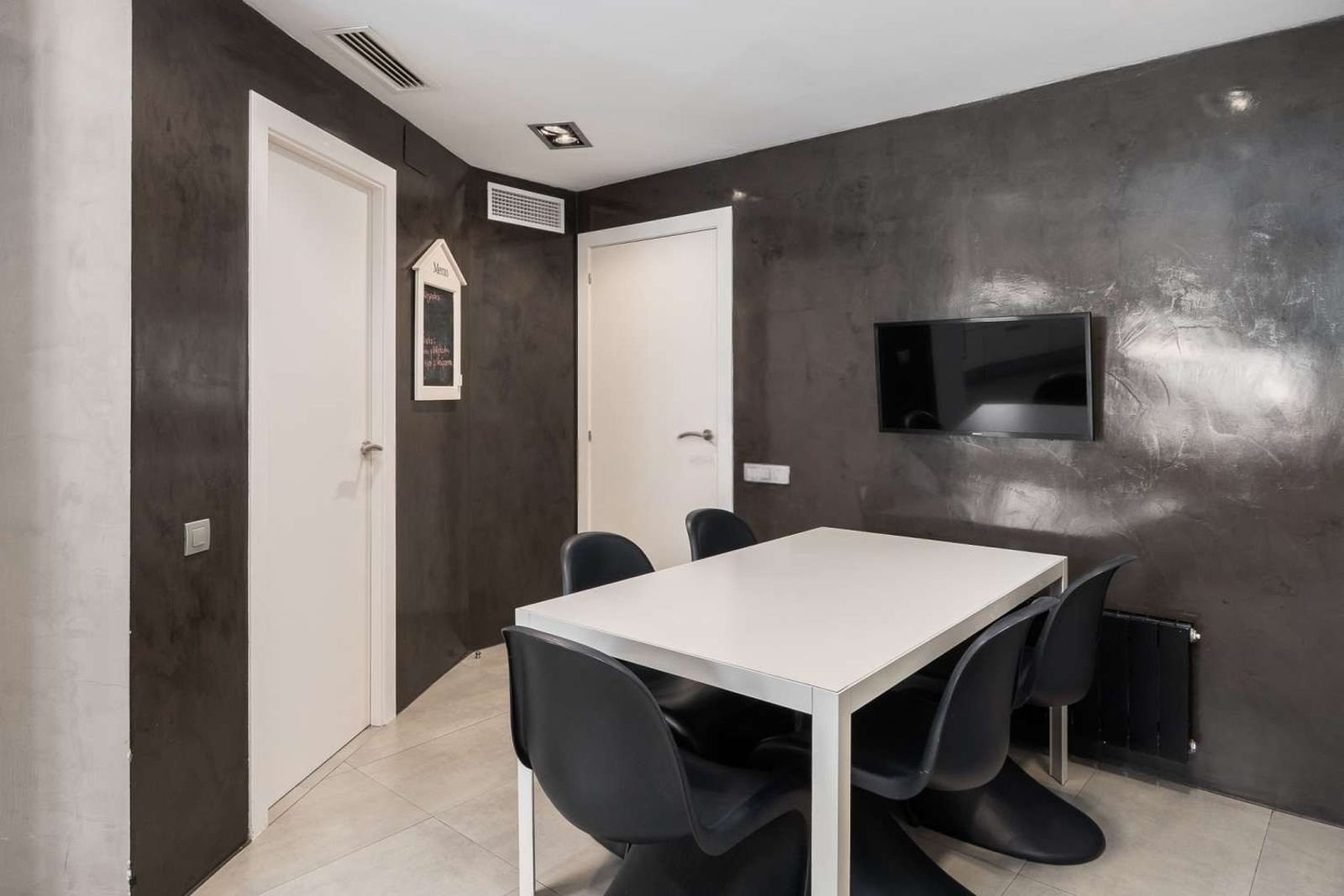 Dzīvoklis Barcelona, Spānijā 5 istabas, 260 m2 Nr. 154591
