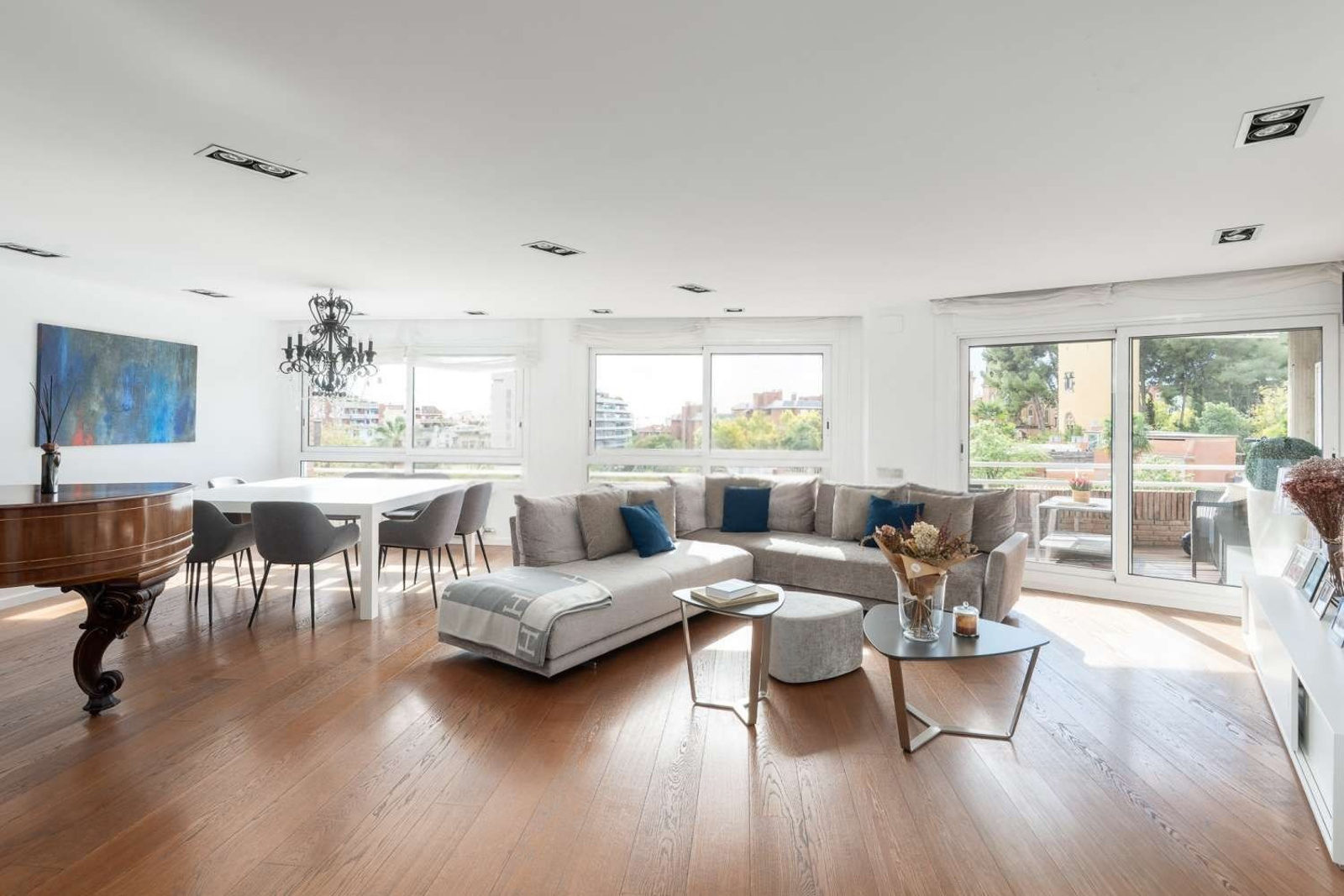 Dzīvoklis Barcelona, Spānijā 5 istabas, 260 m2 Nr. 154591