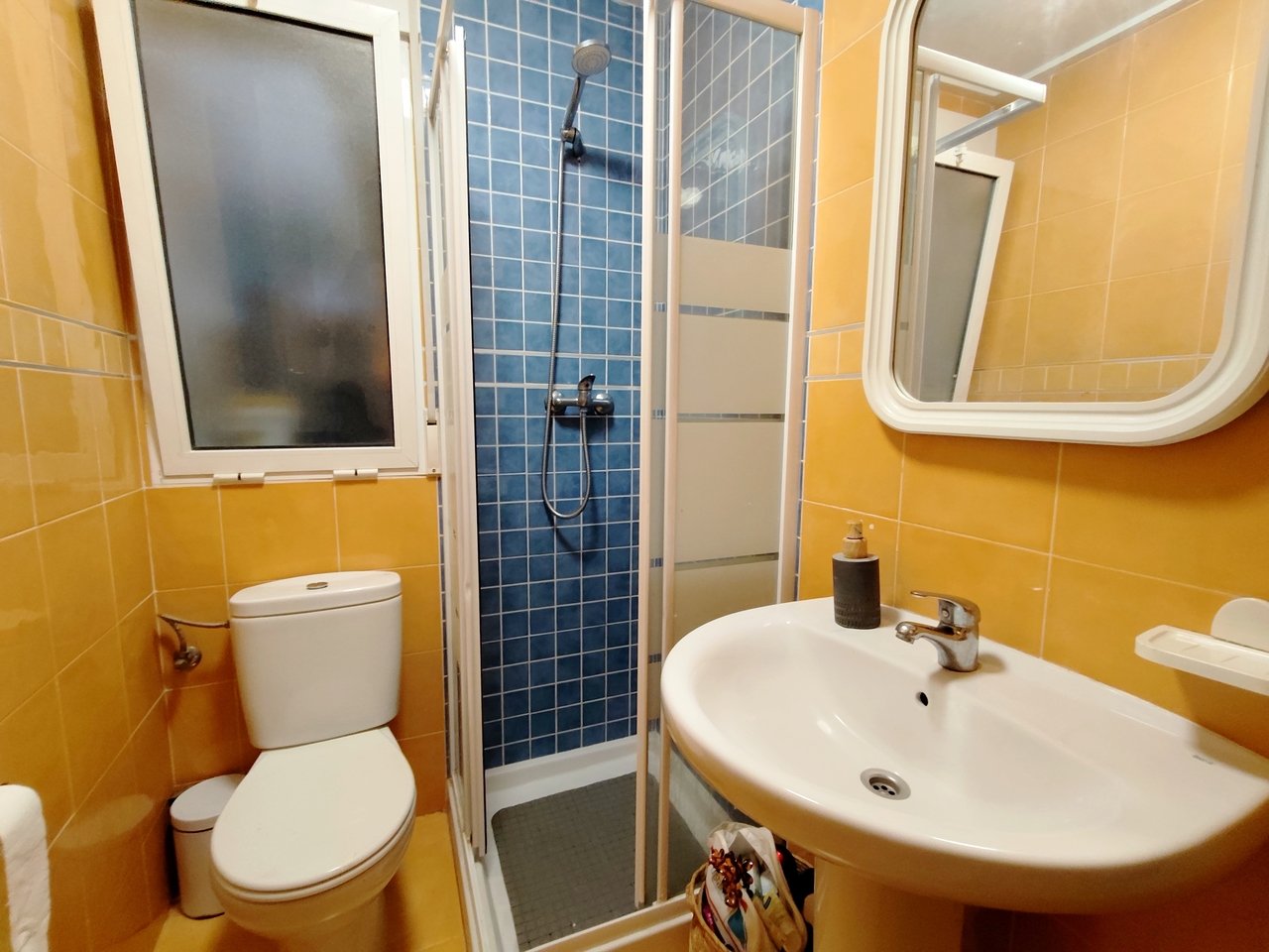 Apartamento en Torrevieja, Alicante, España 3 dormitorios, 96 m2 No. 195245