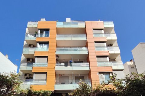 Apartment in Torrevieja, Alicante, Spain 3 bedrooms, 96 sq.m. No. 195245