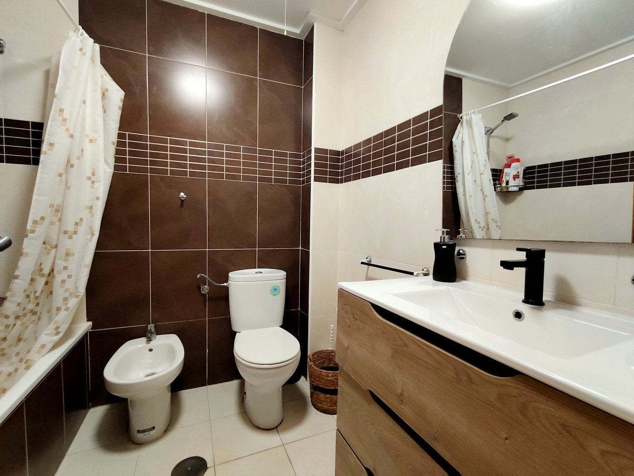 Apartamento en Torrevieja, Alicante, España 3 dormitorios, 96 m2 No. 195245