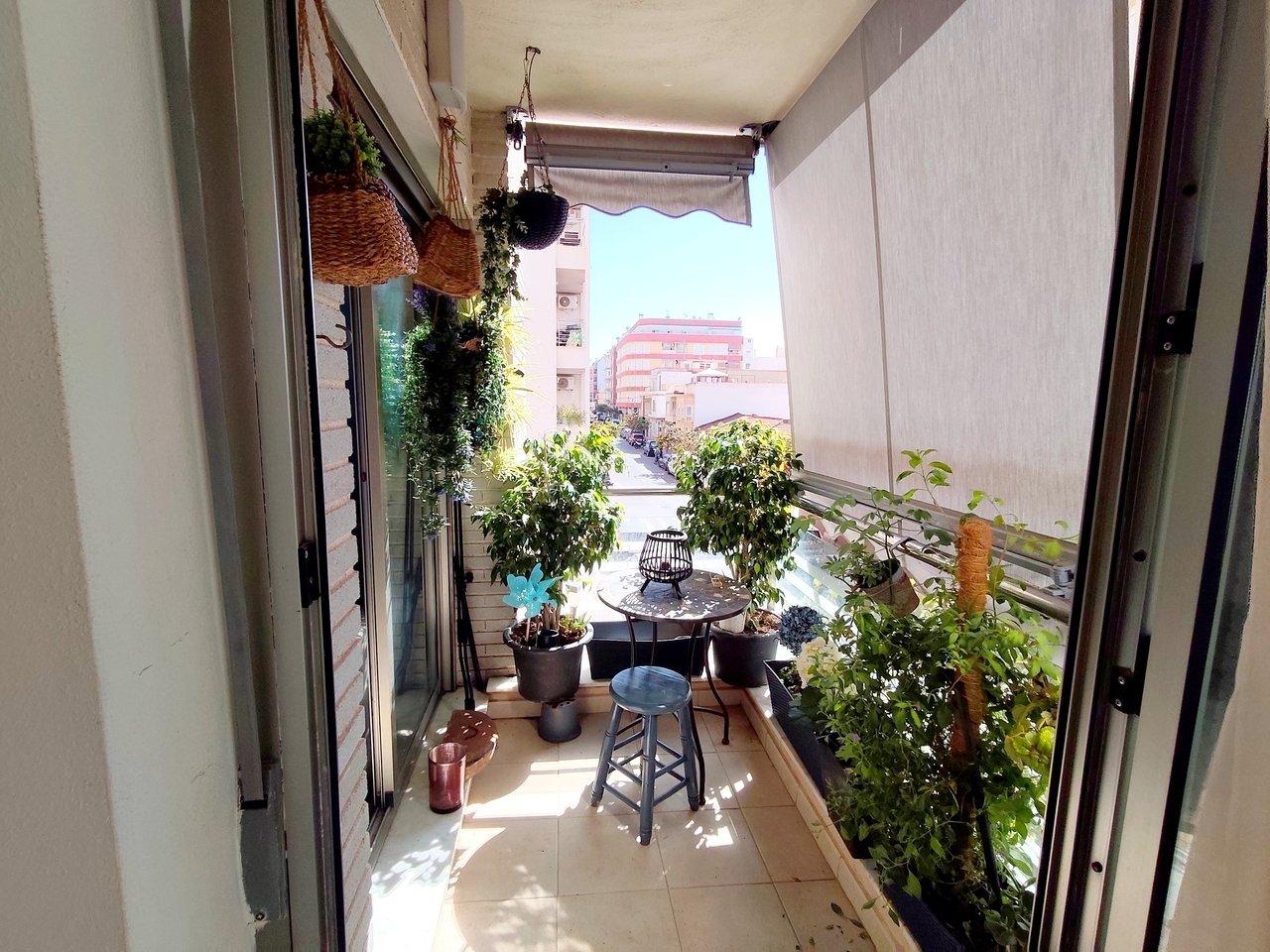 Apartamento en Torrevieja, Alicante, España 3 dormitorios, 96 m2 No. 195245