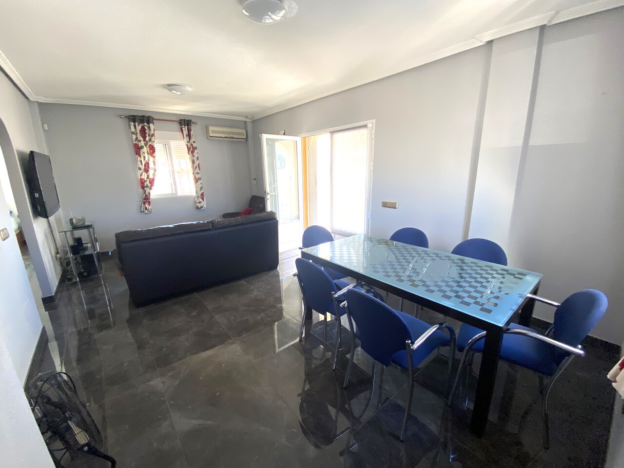 Villa à La Zenia, Alicante, Espagne 5 chambres, 178 m2 No. 195247