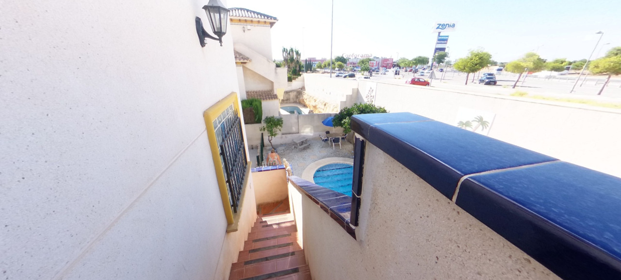 Villa à La Zenia, Alicante, Espagne 5 chambres, 178 m2 No. 195247