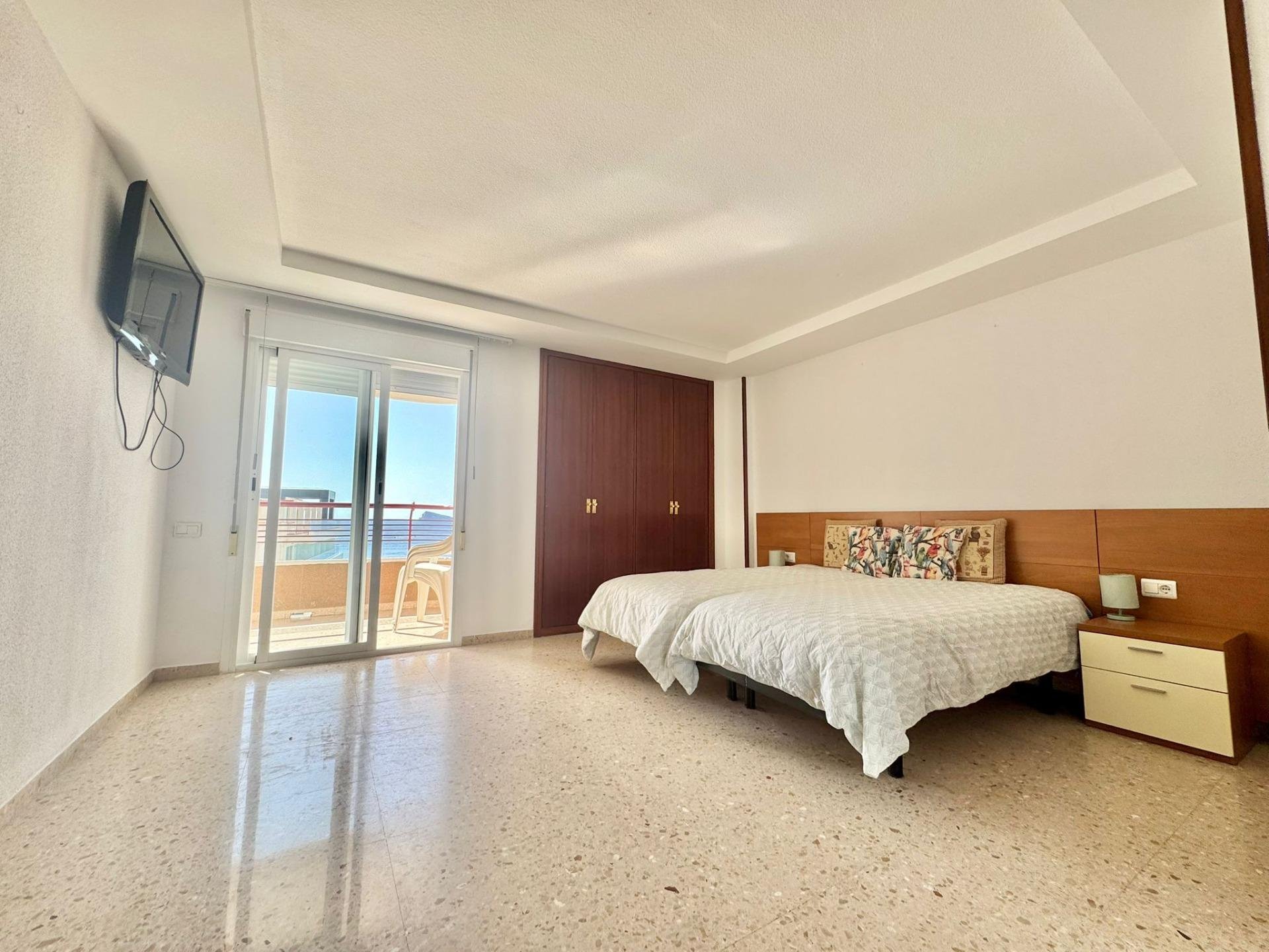 Appartamento a Benidorm, Alicante, Spagna 2 camere da letto, 129 mq. N° 165721