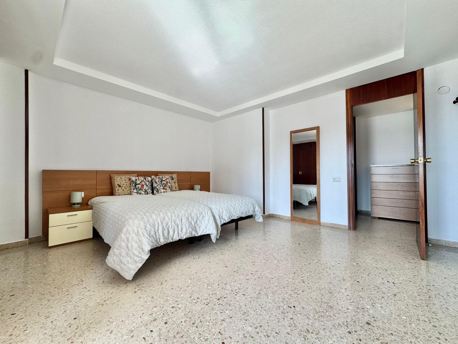 Appartamento a Benidorm, Alicante, Spagna 2 camere da letto, 129 mq. N° 165721