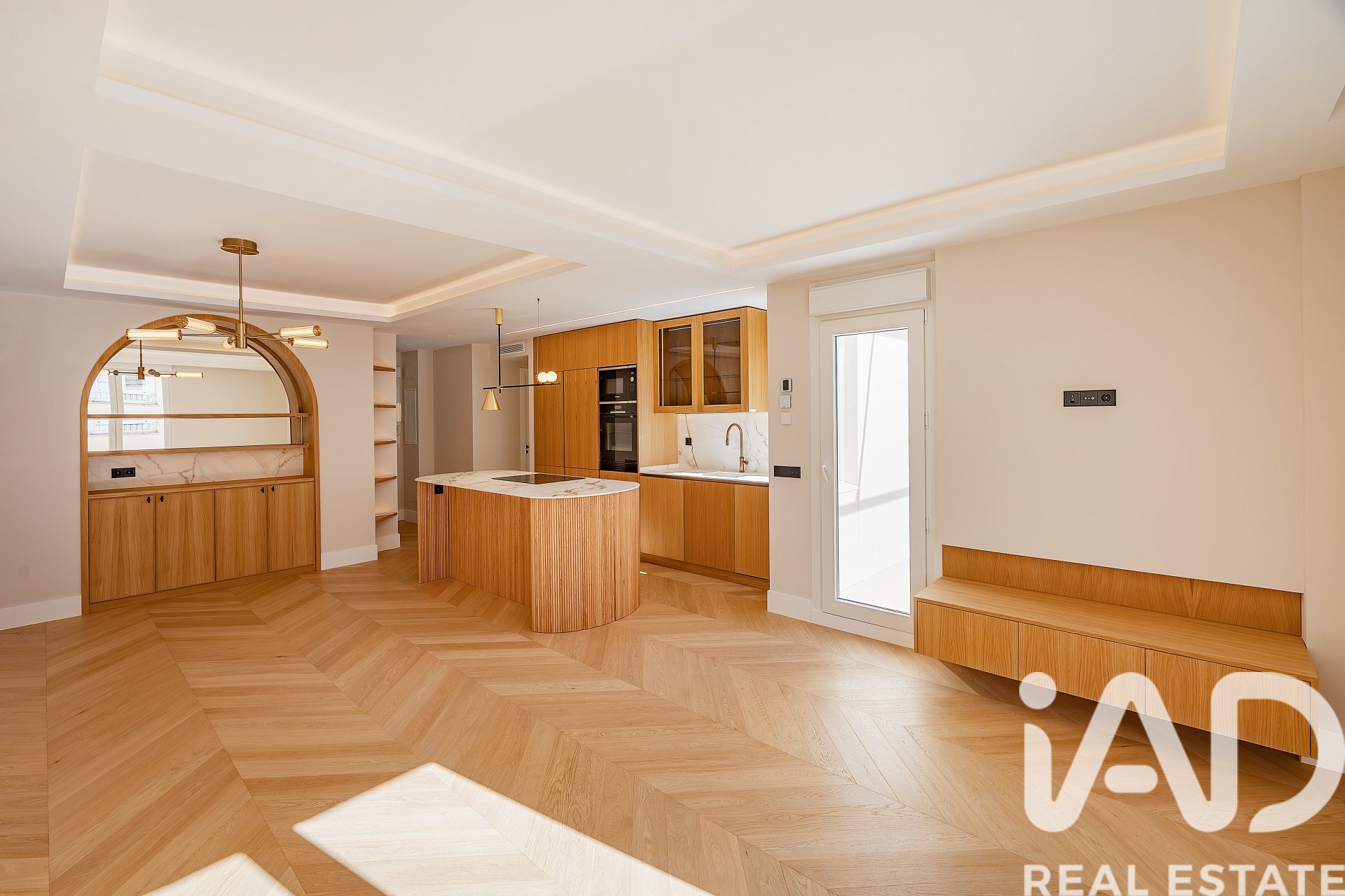 Huoneisto Madrid, Espanja 2 makuuhuonetta, 117 m2 No. 188311
