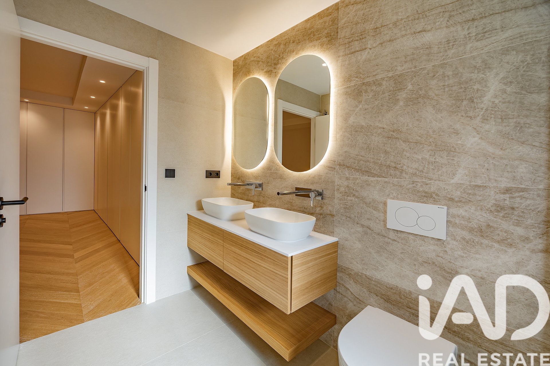 Huoneisto Madrid, Espanja 2 makuuhuonetta, 117 m2 No. 188311