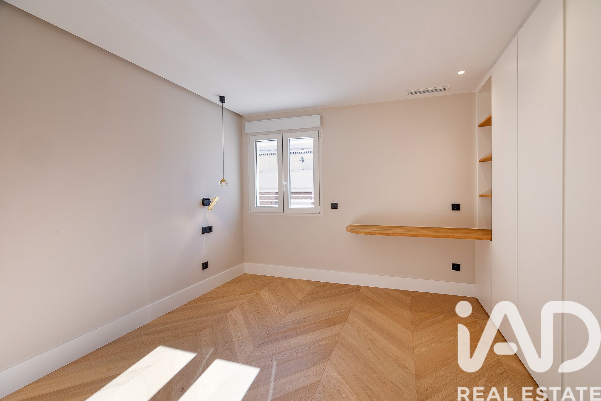 Huoneisto Madrid, Espanja 2 makuuhuonetta, 117 m2 No. 188311