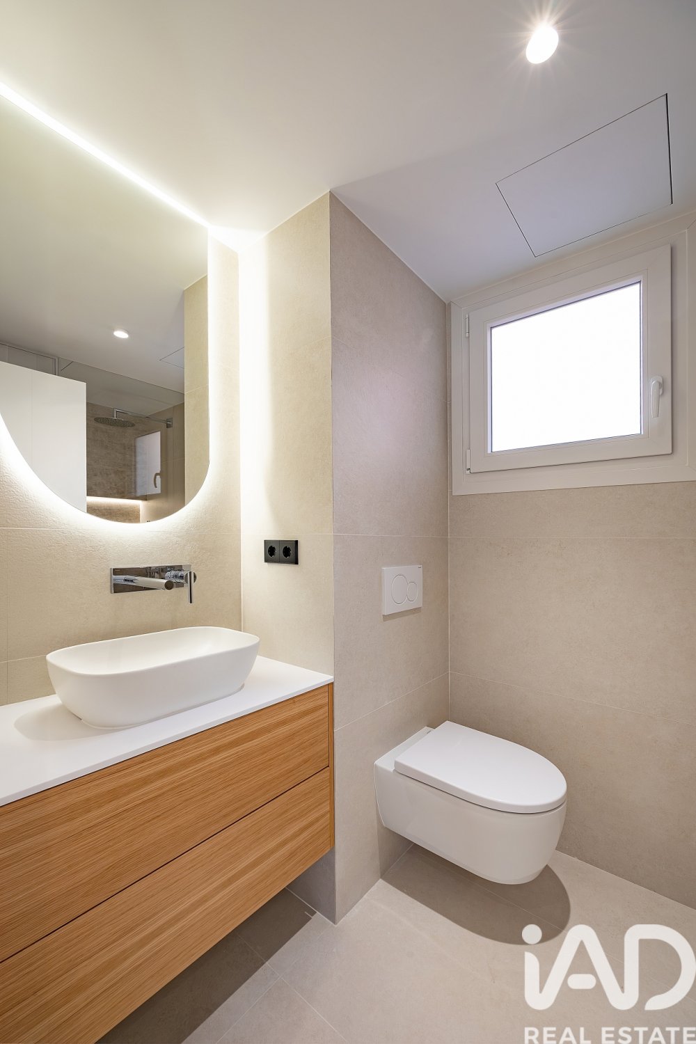 Huoneisto Madrid, Espanja 2 makuuhuonetta, 117 m2 No. 188311