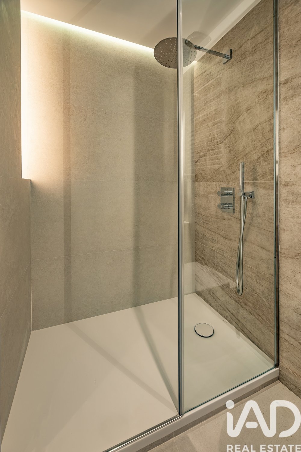 Huoneisto Madrid, Espanja 1 makuuhuone, 54 m2 No. 188316