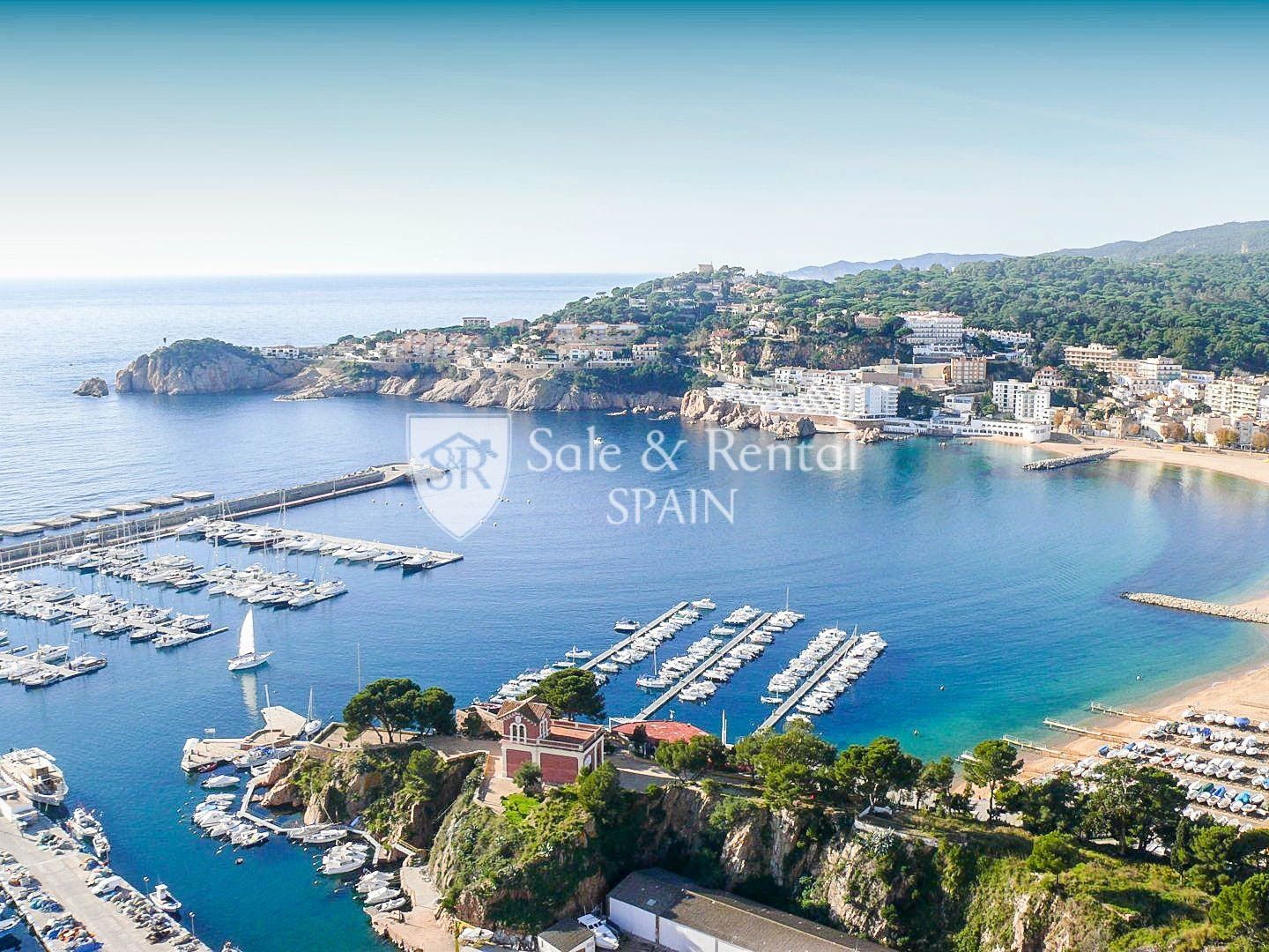 Apartment in Blanes, Girona, Spain 2 bedrooms,  No. 166432