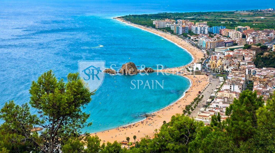 Apartment in Blanes, Girona, Spain 2 bedrooms,  No. 166432