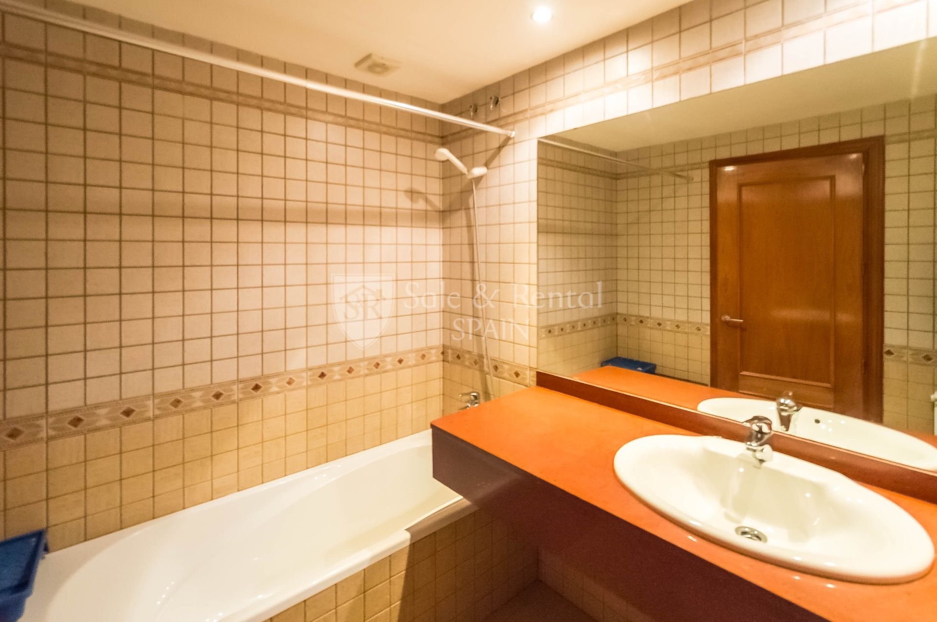 Dom w Lloret de Mar, Girona, Hiszpania 5 sypialni, 247 mkw. nr 166437