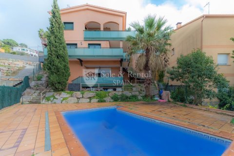 Dom w Lloret de Mar, Girona, Hiszpania 5 sypialni, 247 mkw. nr 166437