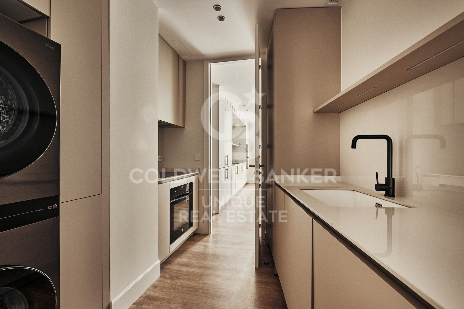 Apartment à Madrid, Espagne 5 chambres, 315 m2 No. 178697