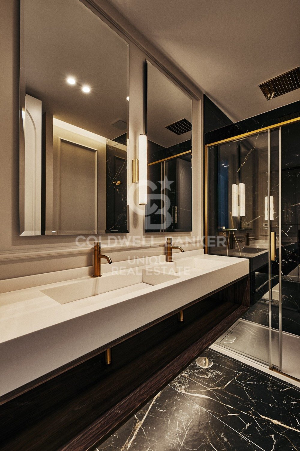 Apartment à Madrid, Espagne 5 chambres, 315 m2 No. 178697