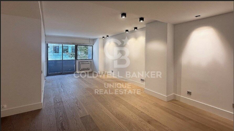 Wohnung in Madrid, Spanien 2 Schlafzimmer, 136 m2 Nr. 178699