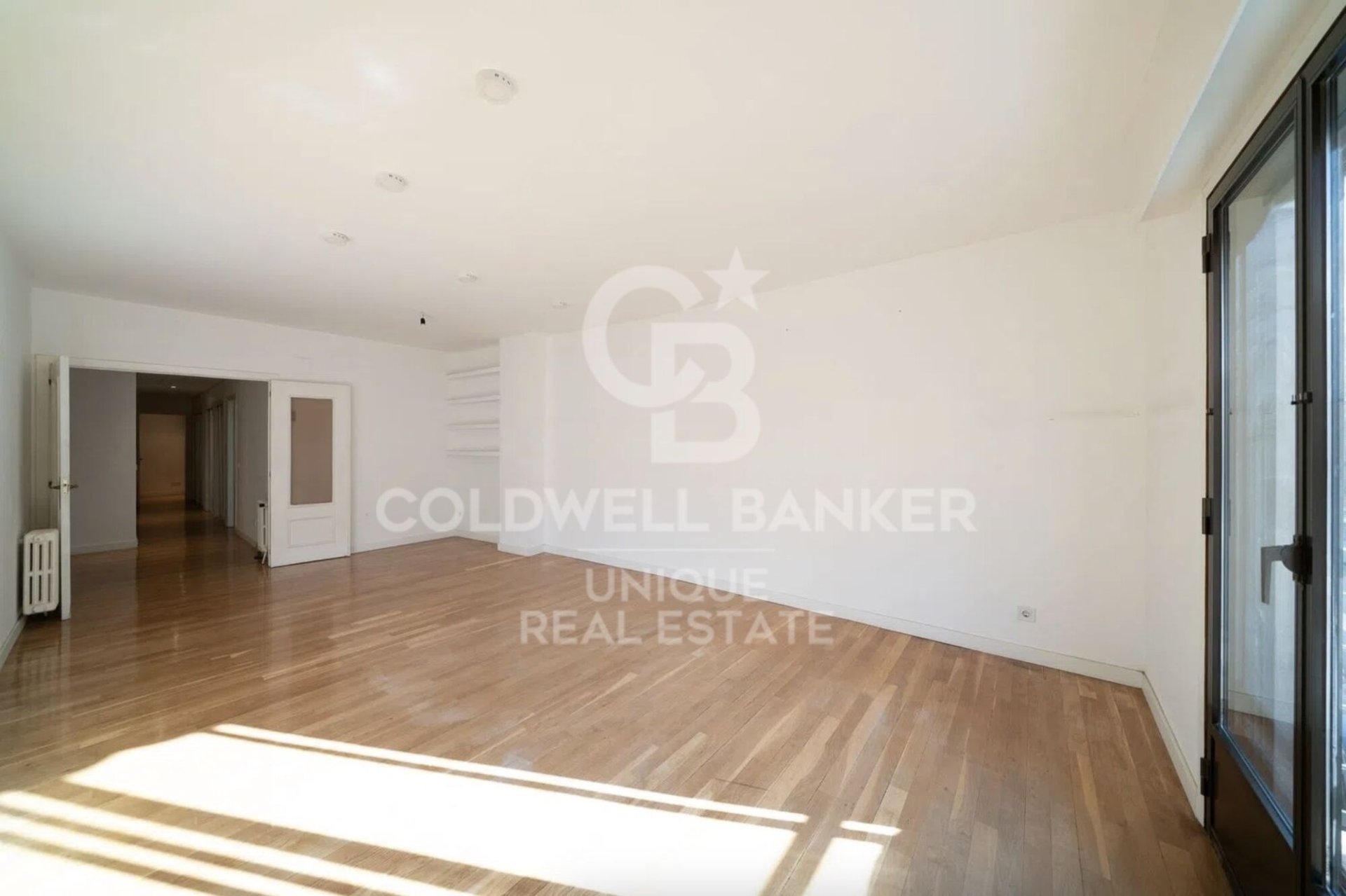Apartment à Madrid, Espagne 4 chambres, 192 m2 No. 178698