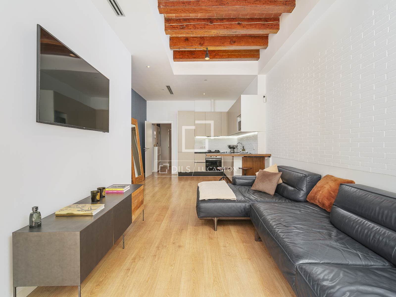 Apartment in Barcelona, Spain 2 bedrooms, 112 sq.m. No. 192567