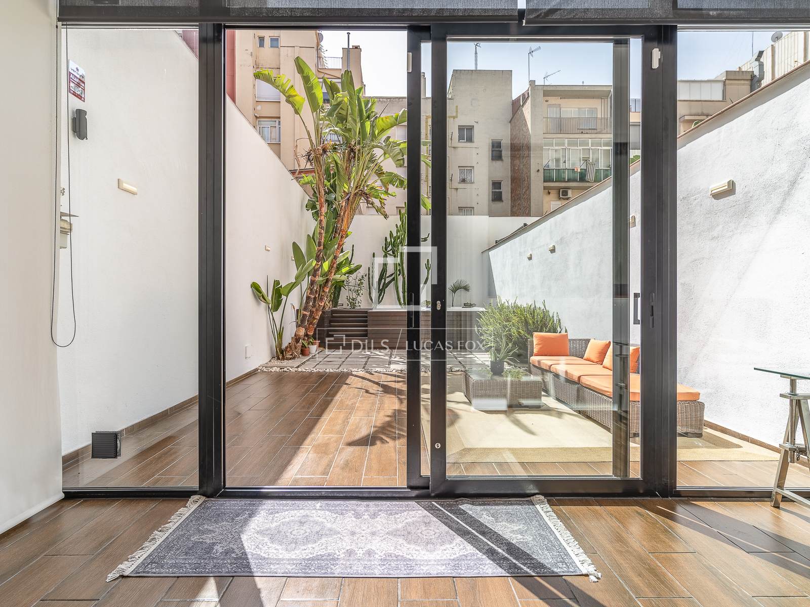 Apartment in Barcelona, Spain 2 bedrooms, 112 sq.m. No. 192567