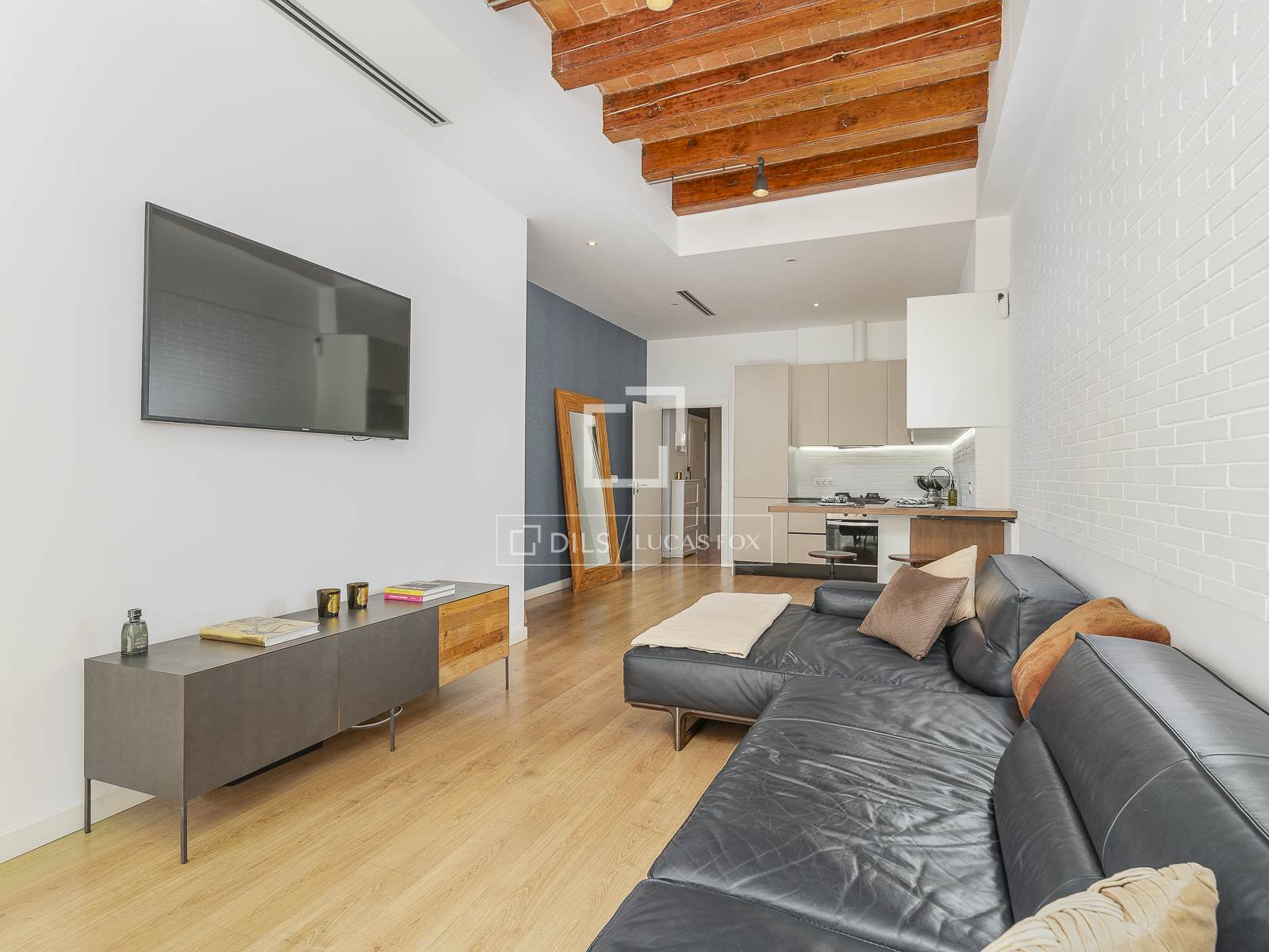 Apartment in Barcelona, Spain 2 bedrooms, 112 sq.m. No. 192567