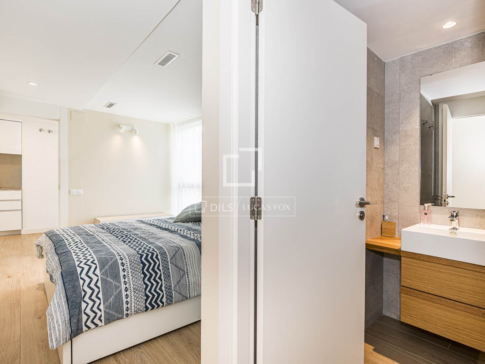 Apartment in Sant Cugat Del Valles, Barcelona, Spain 5 bedrooms, 235 sq.m. No. 192572