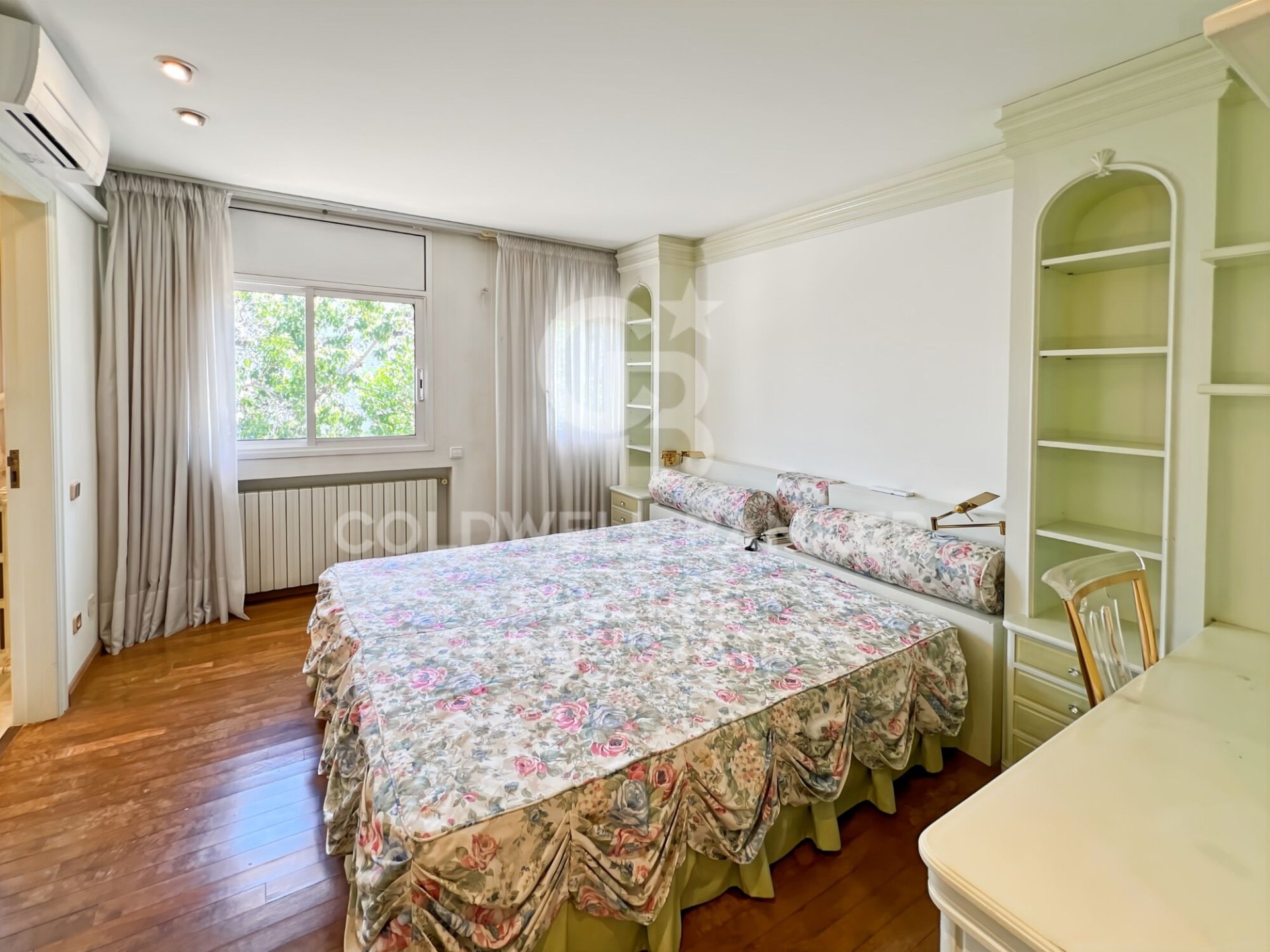 Villa in Sitges, Barcelona, Spain 6 bedrooms, 760 sq.m. No. 159157