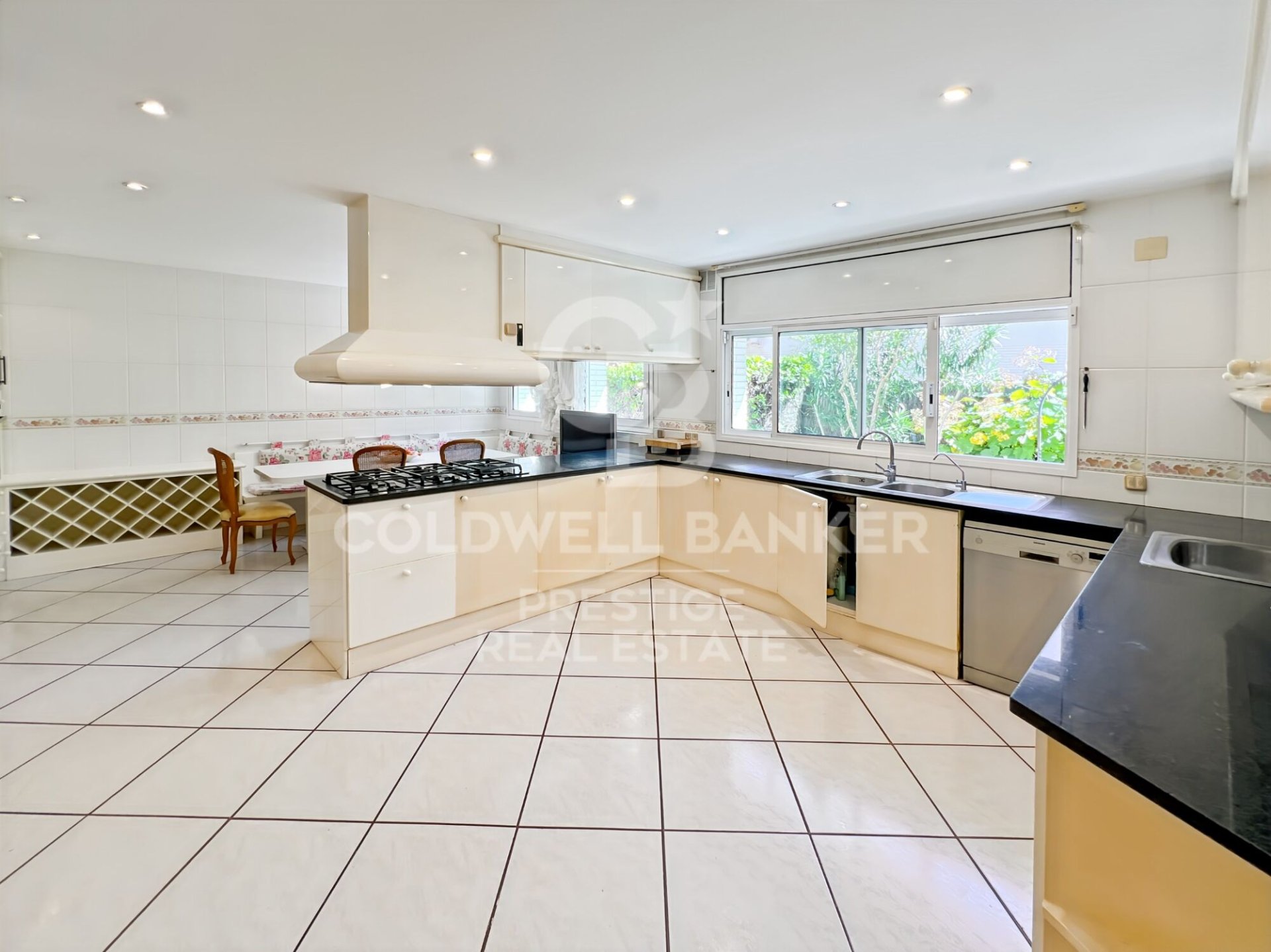 Villa in Sitges, Barcelona, Spain 6 bedrooms, 760 sq.m. No. 159157