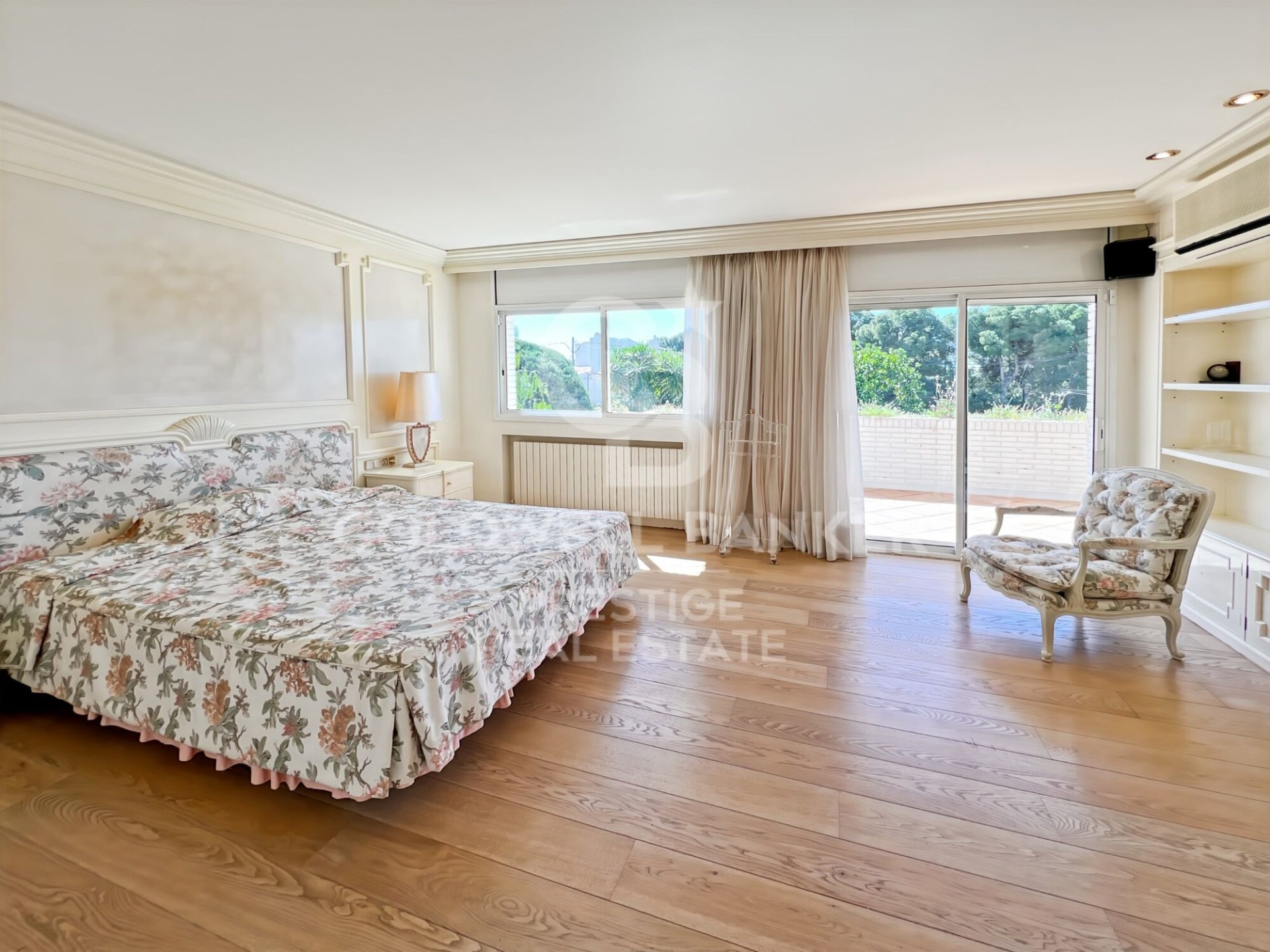 Villa in Sitges, Barcelona, Spain 6 bedrooms, 760 sq.m. No. 159157