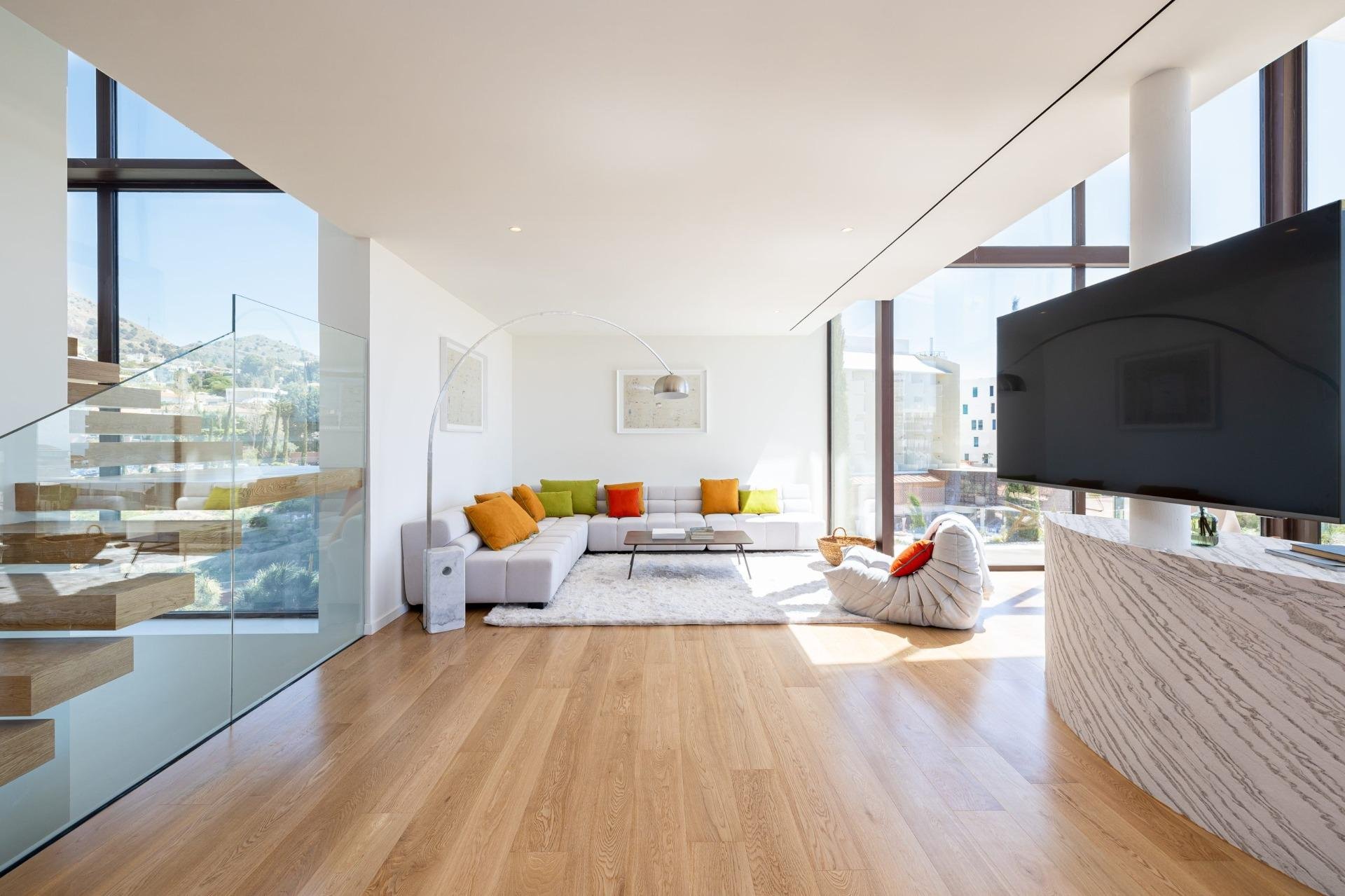 Kaupunkipientalo Fuengirola, Malaga, Espanja 4 makuuhuonetta, 400 m2 No. 169655