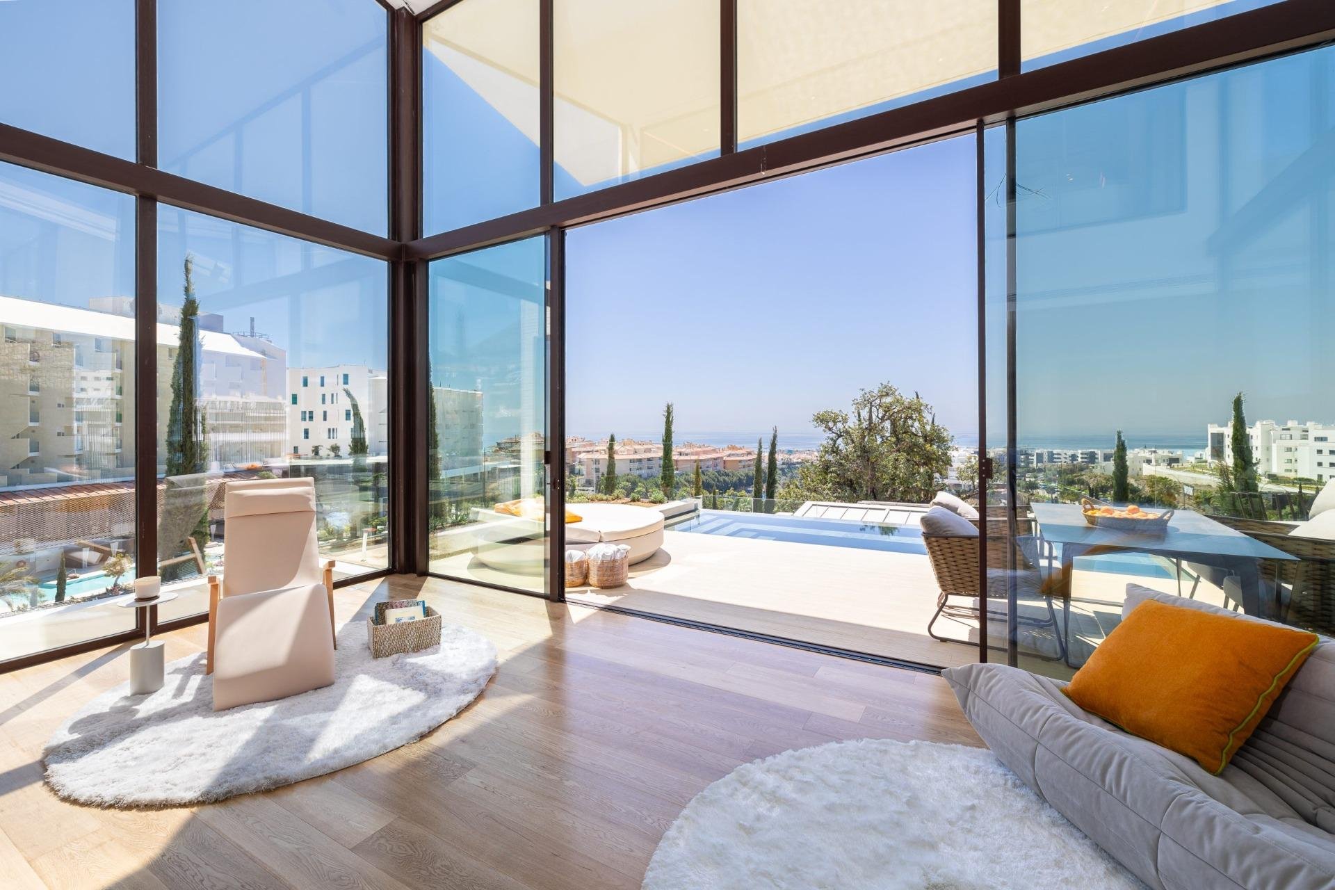 Kaupunkipientalo Fuengirola, Malaga, Espanja 4 makuuhuonetta, 400 m2 No. 169655