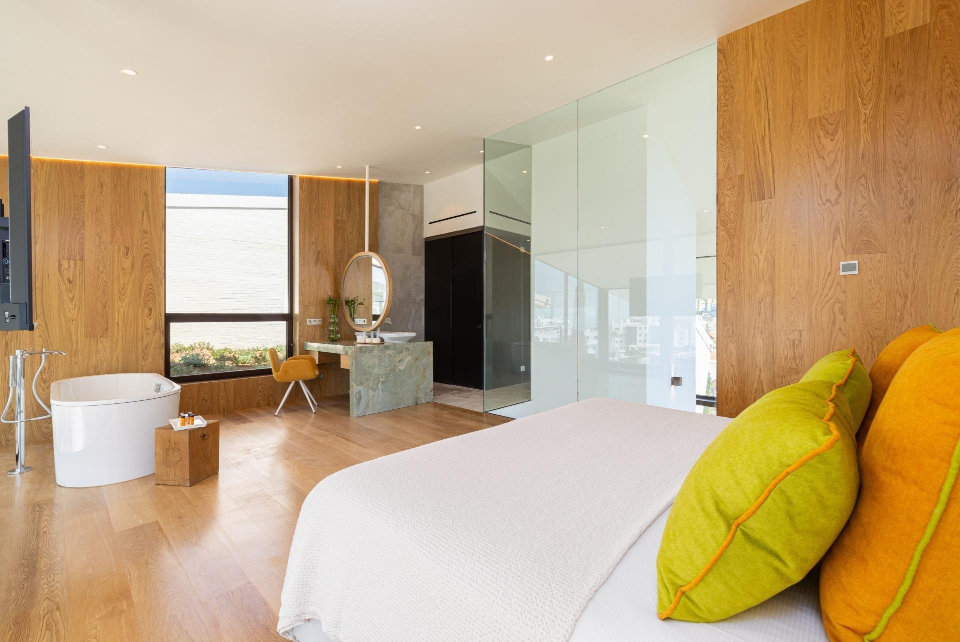Kaupunkipientalo Fuengirola, Malaga, Espanja 4 makuuhuonetta, 400 m2 No. 169655